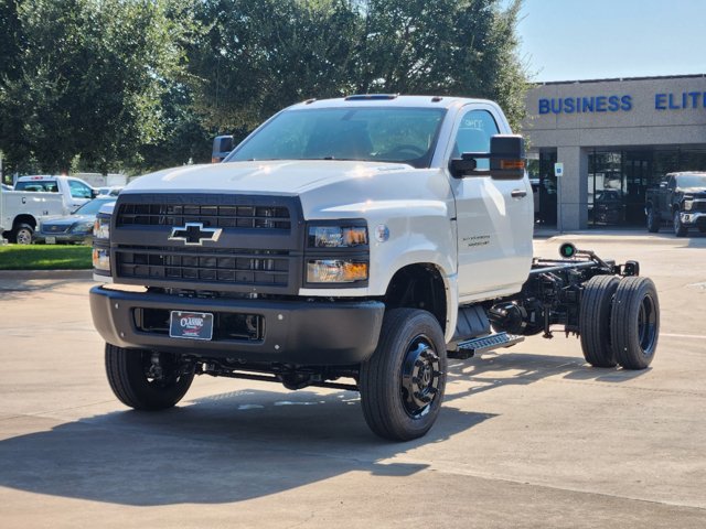 2024 Chevrolet Silverado MD Work Truck 3