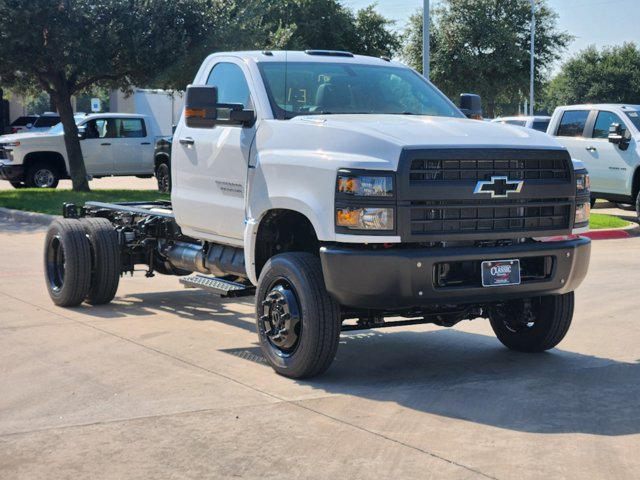 2024 Chevrolet Silverado MD Work Truck 2