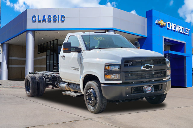 2024 Chevrolet Silverado MD Work Truck 32