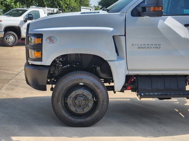 2024 Chevrolet Silverado MD Work Truck 12