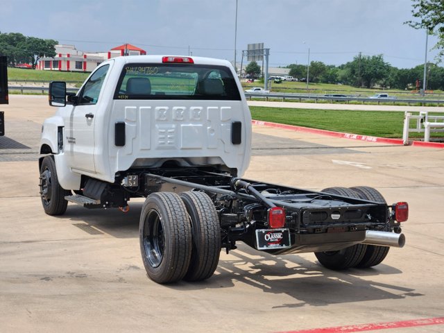 2024 Chevrolet Silverado MD Work Truck 2