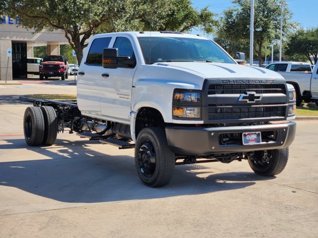 2024 Chevrolet Silverado MD Work Truck 2