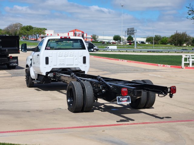 2024 Chevrolet Silverado MD Work Truck 2