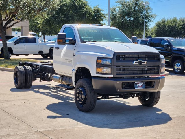 2024 Chevrolet Silverado MD Work Truck 2