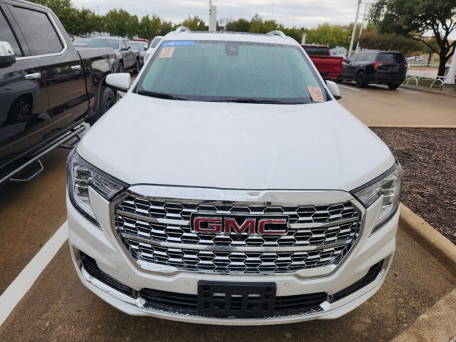 2024 GMC Terrain Denali 2