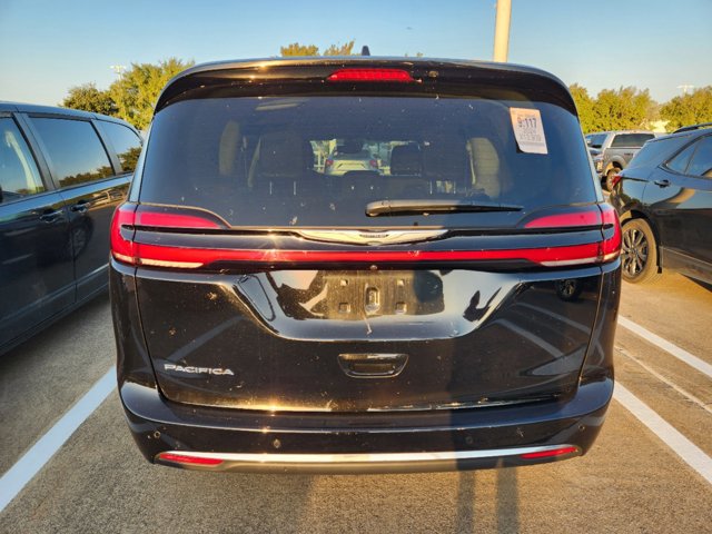 2024 Chrysler Pacifica Touring L 5