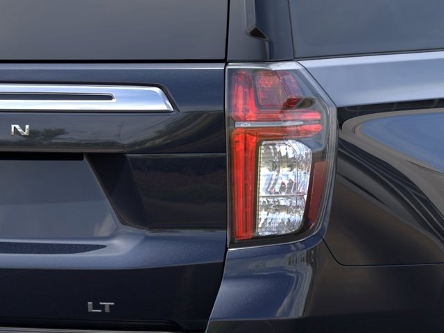 2024 Chevrolet Suburban LT 11