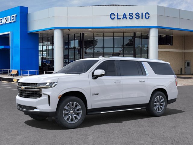 2024 Chevrolet Suburban LT 2