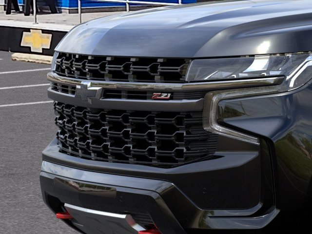 2024 Chevrolet Suburban Z71 13