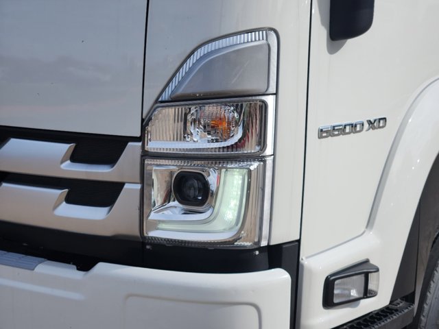 2024 Chevrolet 6500 XD LCF Diesel NA 14