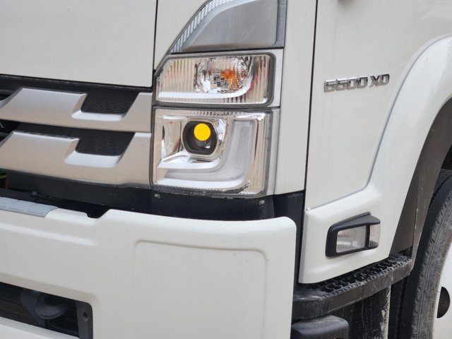 2024 Chevrolet 6500 XD LCF Diesel NA 14