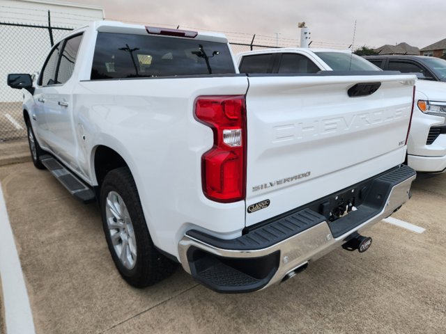 2024 Chevrolet Silverado 1500 LTZ 3