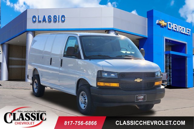 2025 Chevrolet Express Cargo Van  1