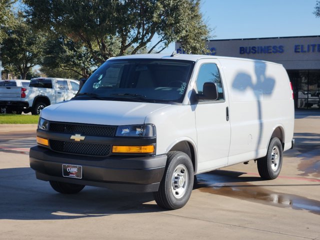 2025 Chevrolet Express Cargo Van  10