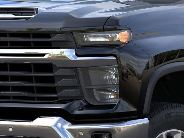 2025 Chevrolet Silverado 3500HD LT 10