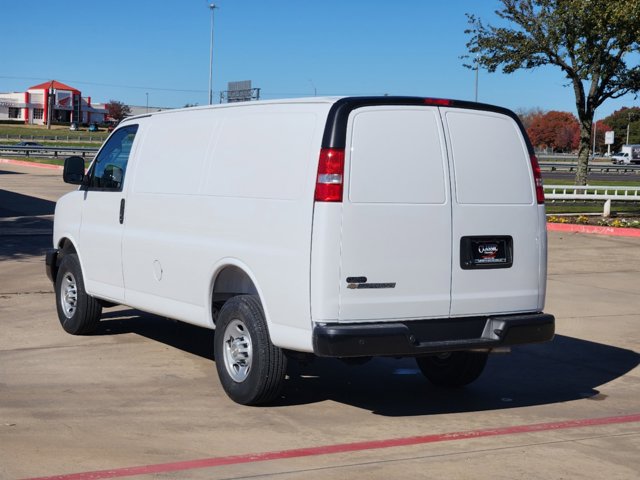 2025 Chevrolet Express Cargo Van  3