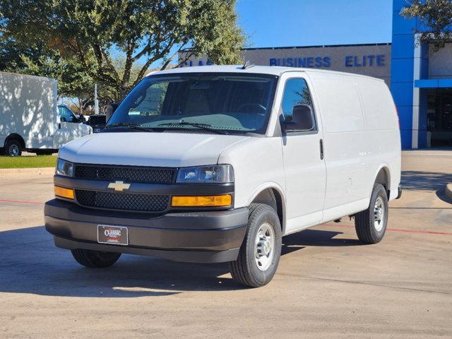 2025 Chevrolet Express Cargo Van  10