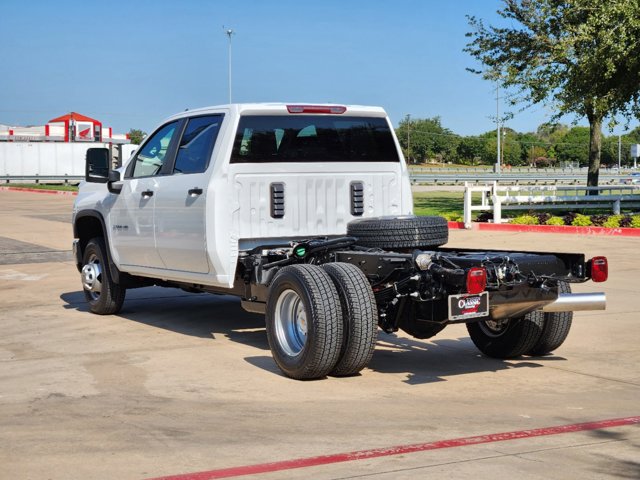 2025 Chevrolet Silverado 3500HD CC Work Truck 5