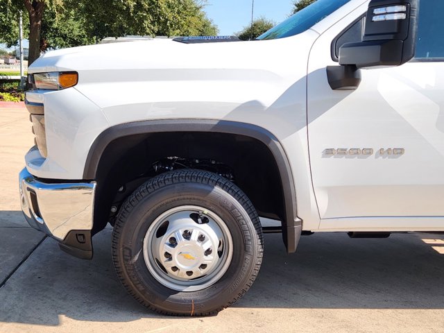 2025 Chevrolet Silverado 3500HD CC Work Truck 8