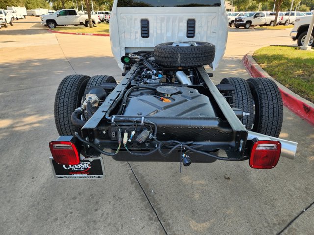 2025 Chevrolet Silverado 3500HD CC Work Truck 27