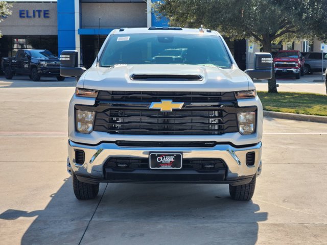 2025 Chevrolet Silverado 3500HD CC Work Truck 2