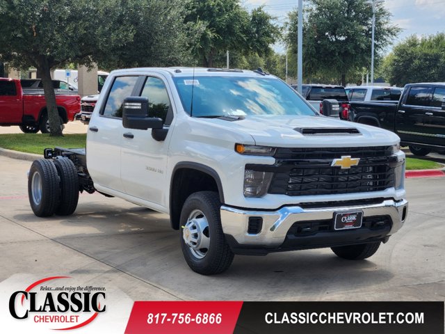 2025 Chevrolet Silverado 3500HD CC Work Truck 1