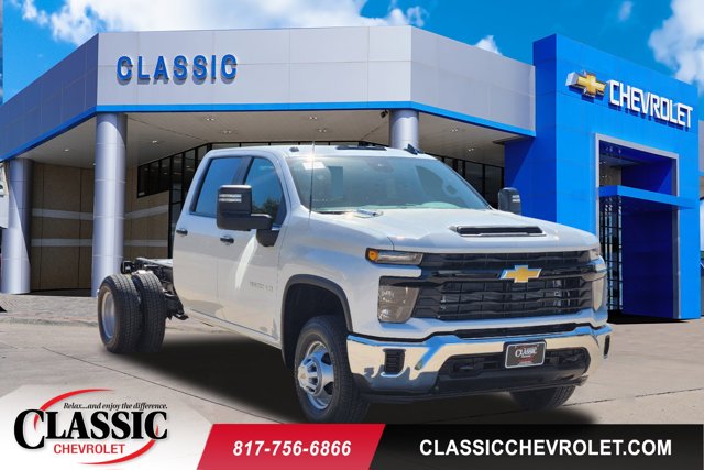 2025 Chevrolet Silverado 3500HD CC Work Truck 1