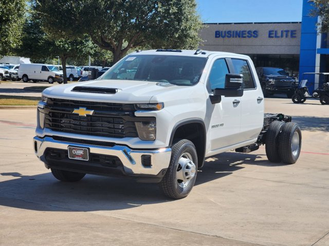 2025 Chevrolet Silverado 3500HD CC Work Truck 10