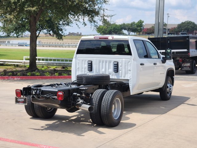 2025 Chevrolet Silverado 3500HD CC Work Truck 12