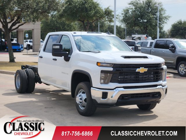 2025 Chevrolet Silverado 3500HD CC Work Truck 1