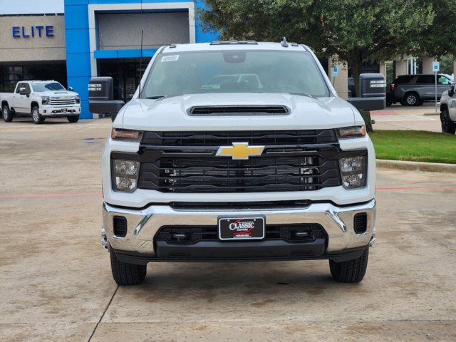 2025 Chevrolet Silverado 3500HD CC Work Truck 2