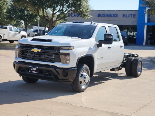 2025 Chevrolet Silverado 3500HD CC Work Truck 10