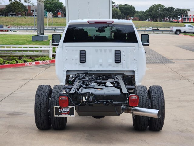 2025 Chevrolet Silverado 3500HD CC Work Truck 11