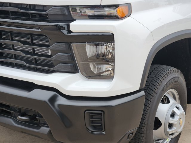 2025 Chevrolet Silverado 3500HD CC Work Truck 14