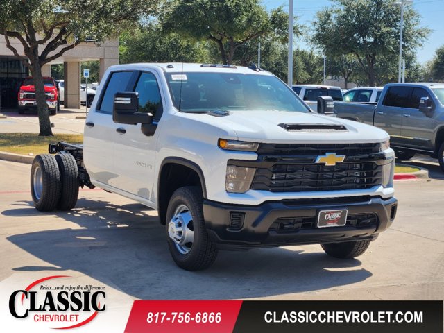 2025 Chevrolet Silverado 3500HD CC Work Truck 1