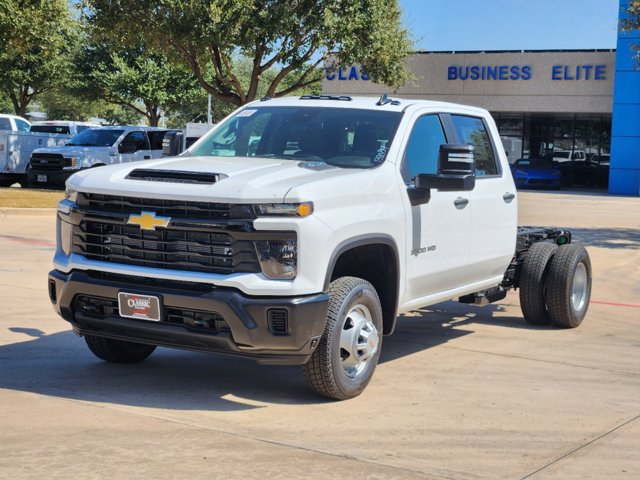 2025 Chevrolet Silverado 3500HD CC Work Truck 9