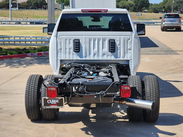 2025 Chevrolet Silverado 3500HD CC Work Truck 11