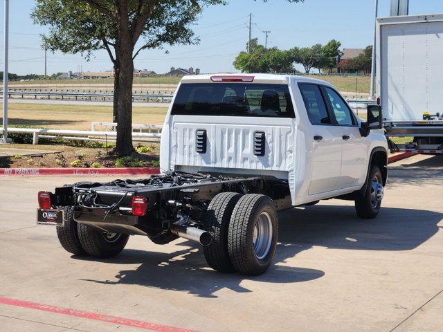 2025 Chevrolet Silverado 3500HD CC Work Truck 12