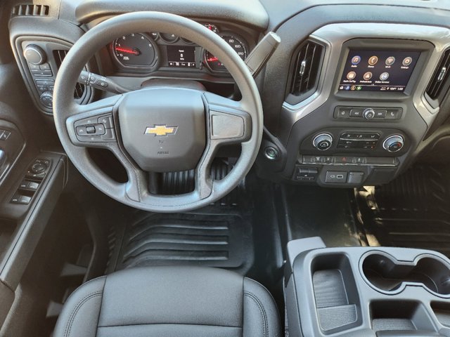 2025 Chevrolet Silverado 3500HD CC Work Truck 25