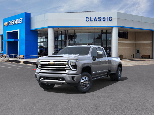 2025 Chevrolet Silverado 3500HD High Country 8