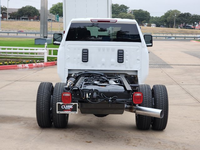 2025 Chevrolet Silverado 3500HD CC Work Truck 11