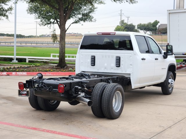 2025 Chevrolet Silverado 3500HD CC Work Truck 12