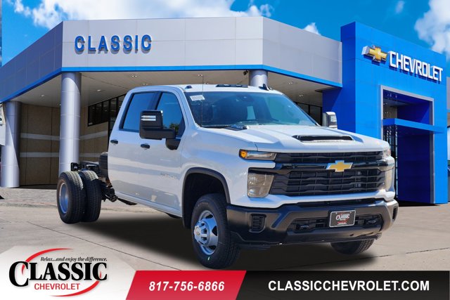 2025 Chevrolet Silverado 3500HD CC Work Truck 1