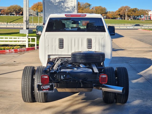 2025 Chevrolet Silverado 3500HD CC Work Truck 11