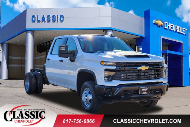 2025 Chevrolet Silverado 3500HD CC Work Truck 1