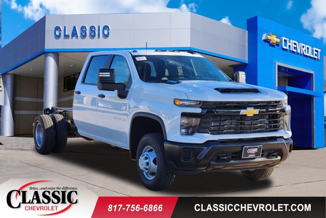 2025 Chevrolet Silverado 3500HD CC Work Truck 1