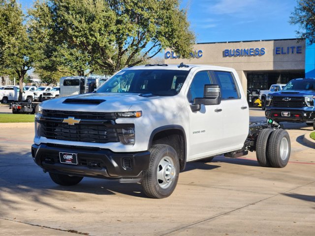 2025 Chevrolet Silverado 3500HD CC Work Truck 10