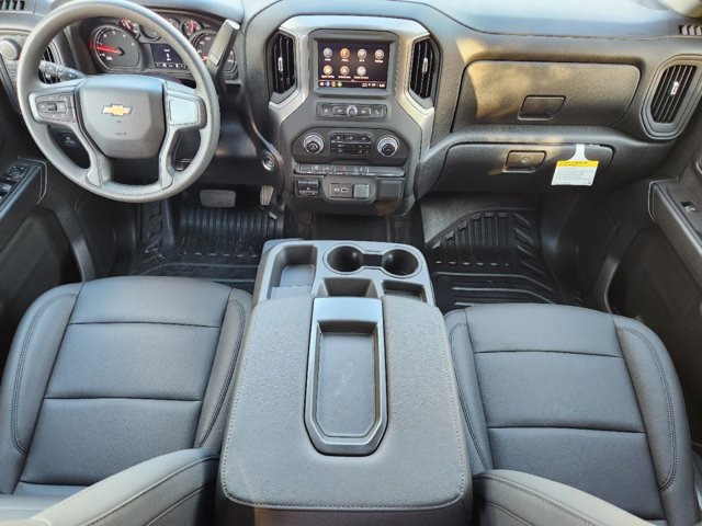 2025 Chevrolet Silverado 3500HD CC Work Truck 25