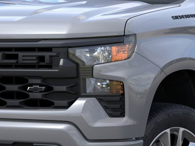 2025 Chevrolet Silverado 1500 Custom 10