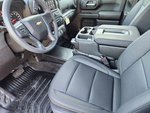 2025 Chevrolet Silverado 1500 Work Truck 3